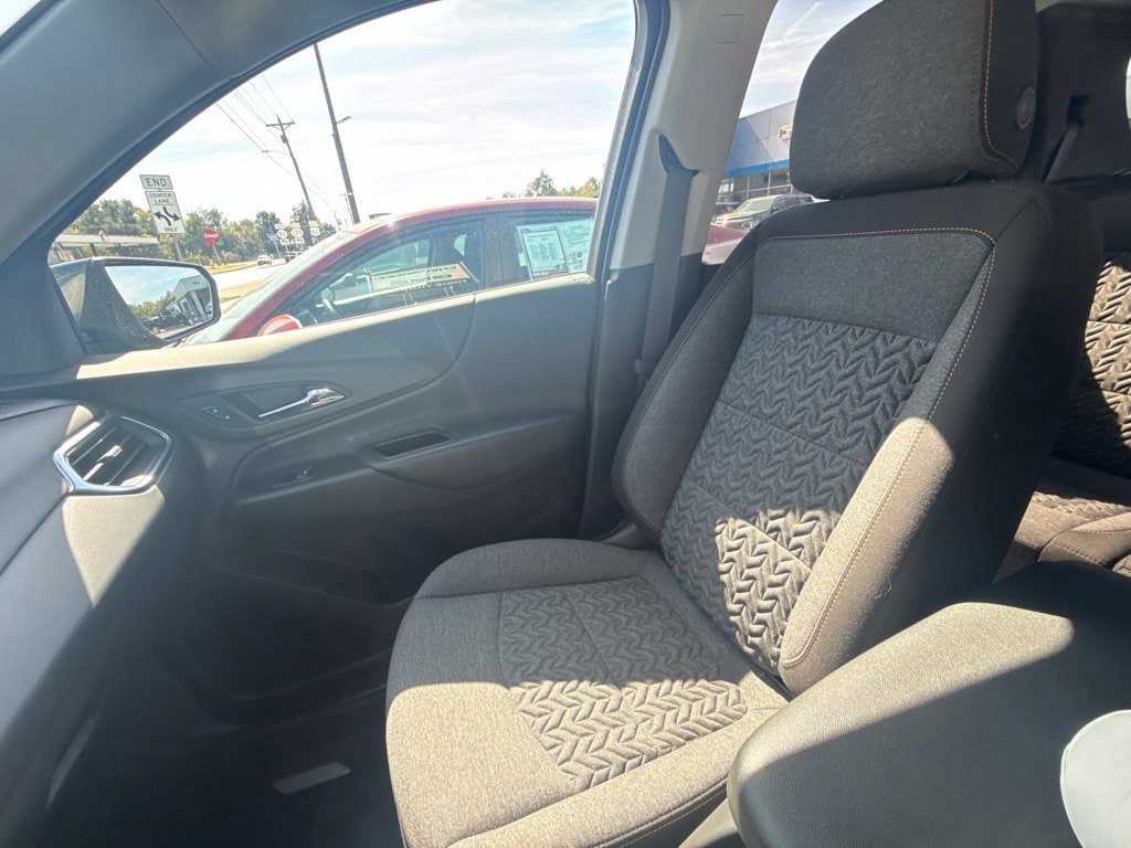 Used 2024 Chevrolet Equinox LT w/ LPO, Floor Liner Package FWD image 25