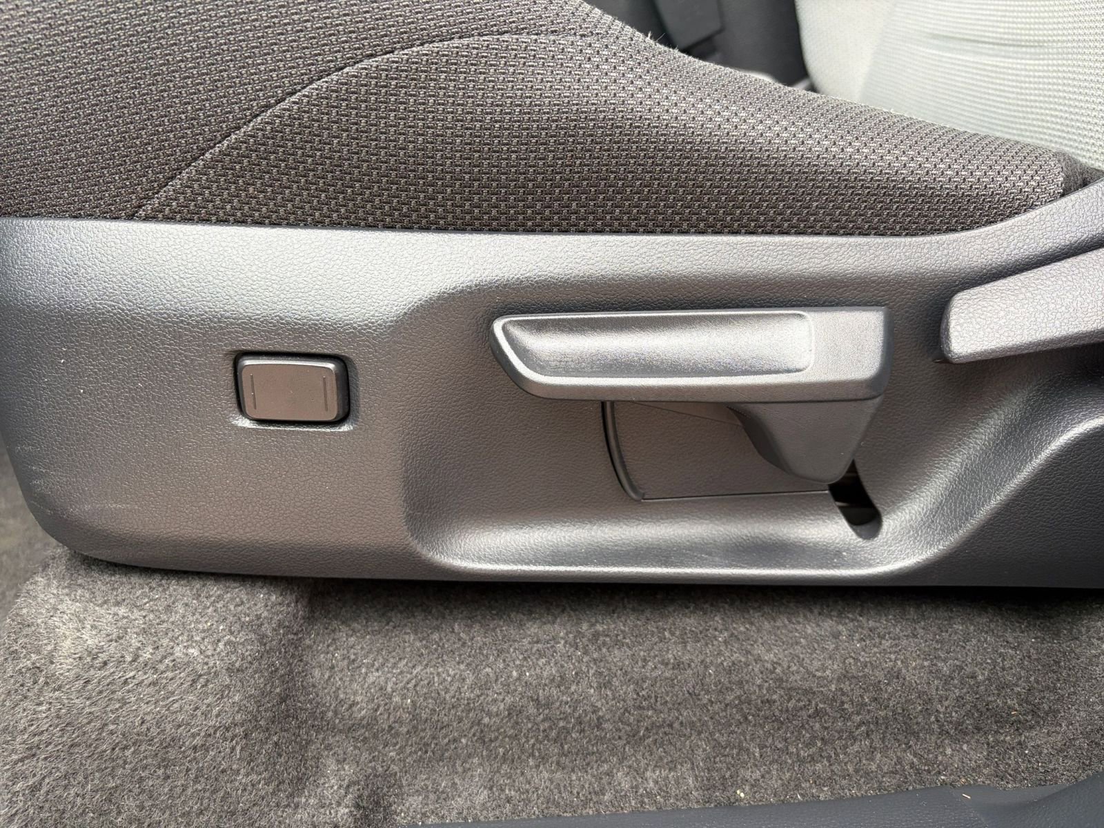 Used 2025 Toyota 4Runner TRD Off-Road image 23