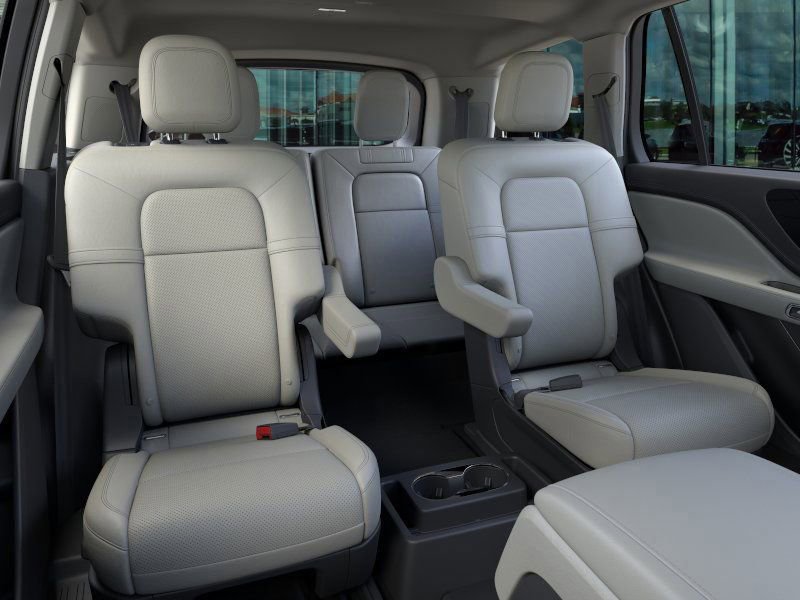 New 2026 Lincoln Aviator AWD image 11
