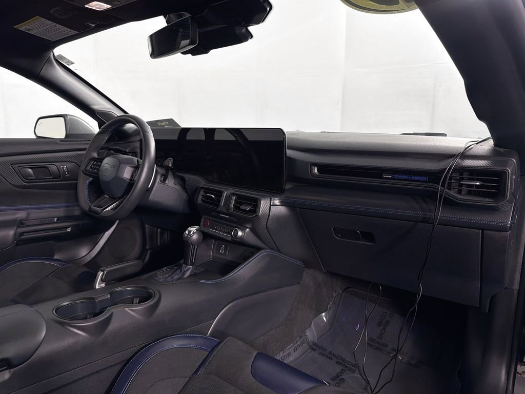 Used 2025 Ford Mustang Dark Horse image 31