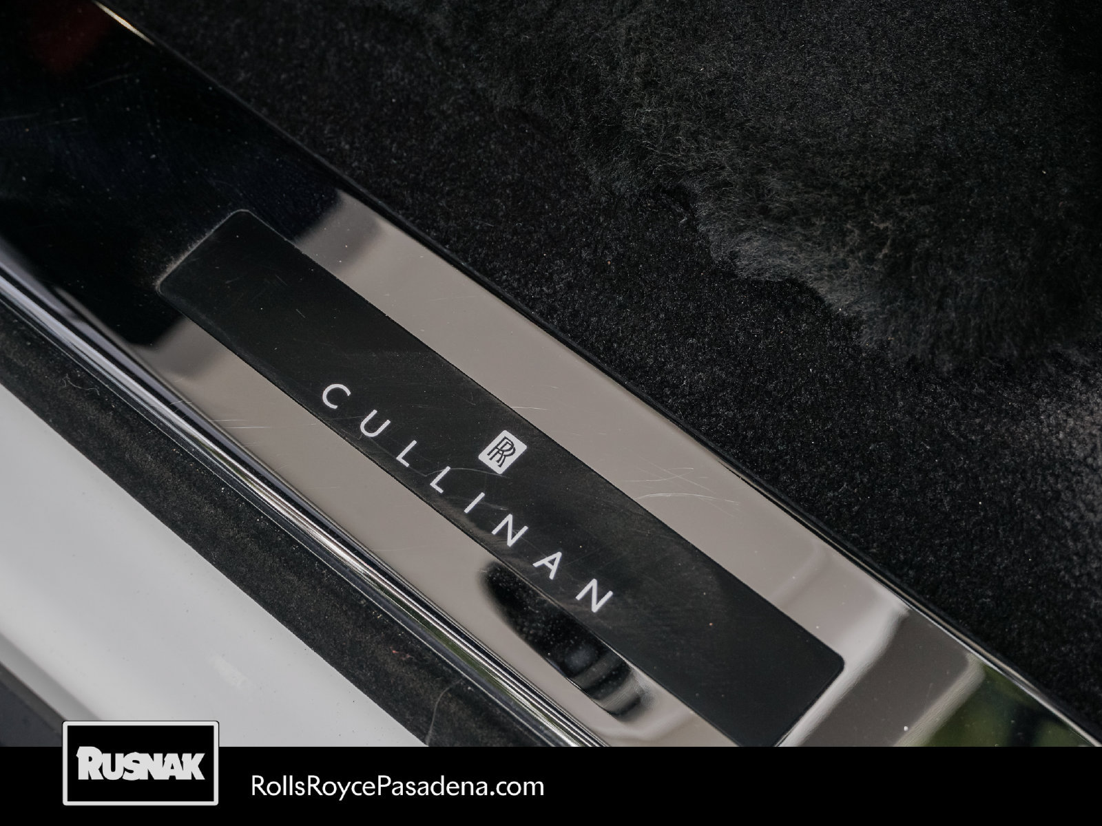 Certified 2019 Rolls-Royce Cullinan AWD/4WD image 19