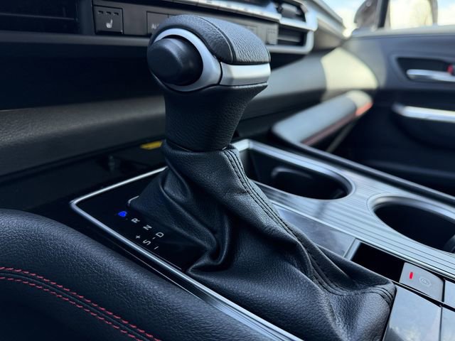 Used 2025 Toyota Sienna XSE image 19