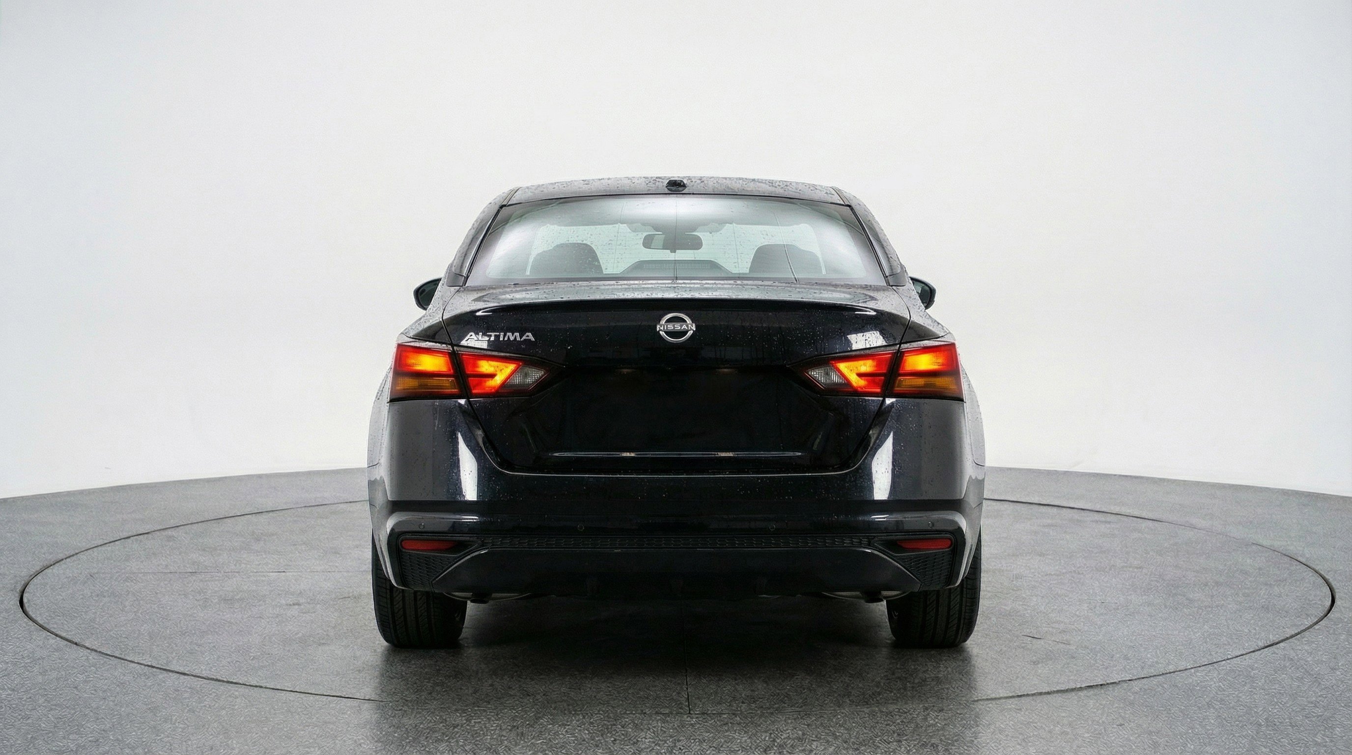 Used 2025 Nissan Altima 2.5 SV image 7