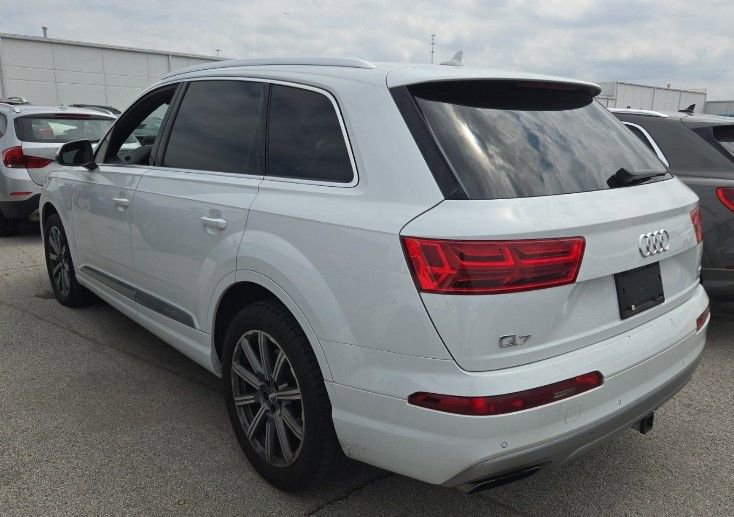 Used 2018 Audi Q7 3.0T Prestige w/ Prestige Package AWD/4WD image 2