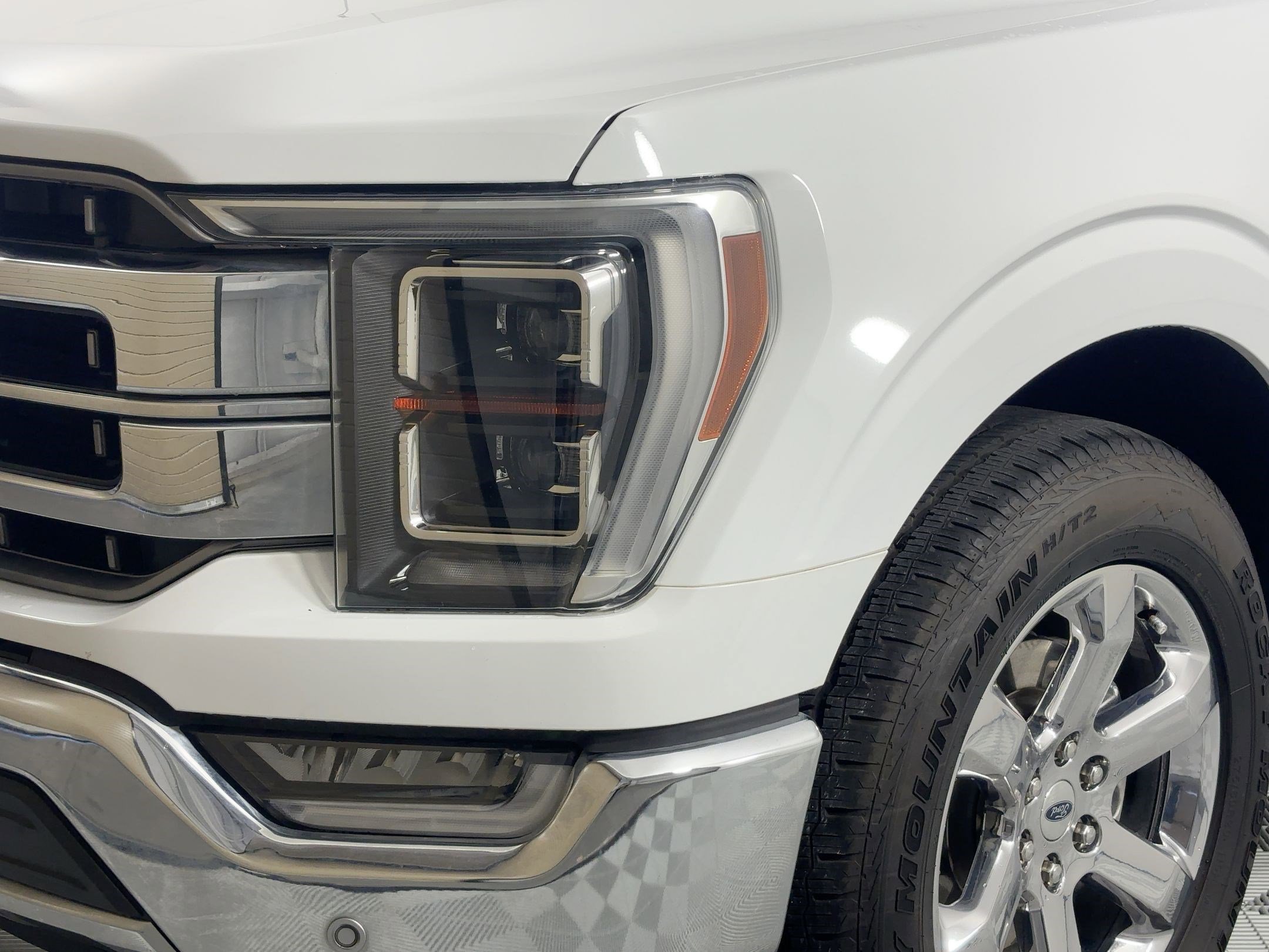 Used 2022 Ford F150 Lariat w/ Equipment Group 502A High image 11