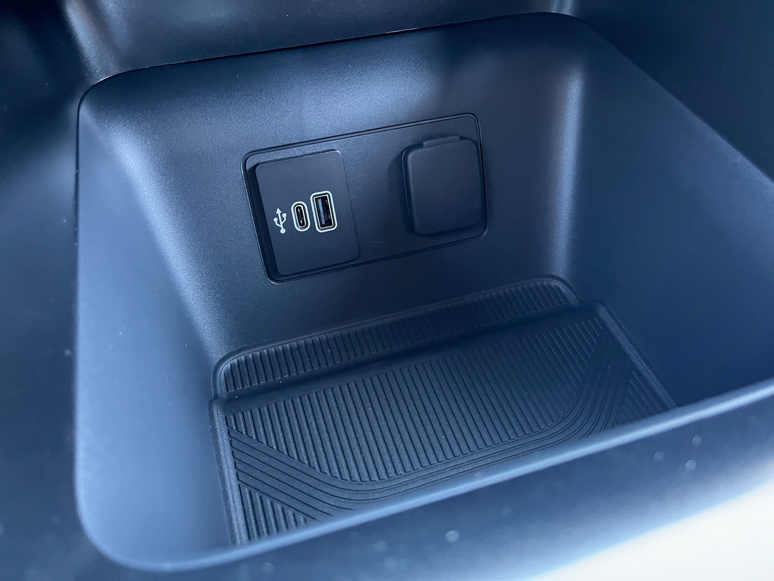 New 2026 Ford Explorer ST-Line w/ ST-Line Street Pack image 22