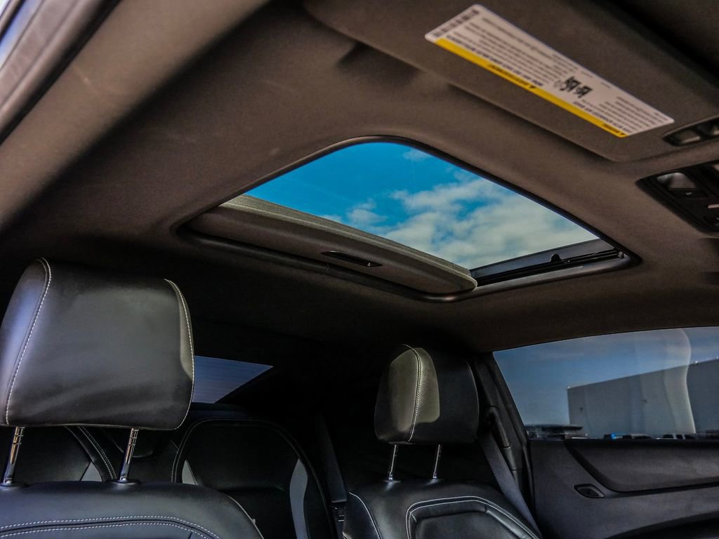 Used 2023 Chevrolet Camaro LT image 13