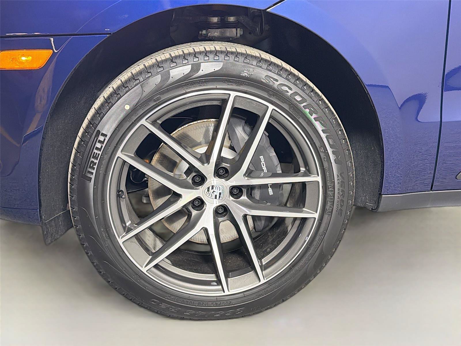 Certified 2026 Porsche Macan Turbo AWD/4WD image 11