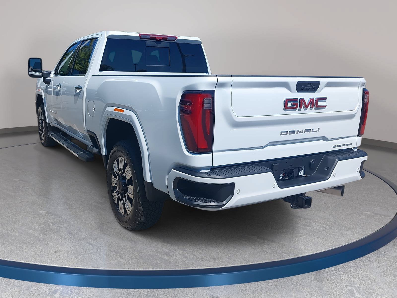 New 2026 GMC Sierra 2500 Denali w/ Denali Reserve Package AWD/4WD image 7