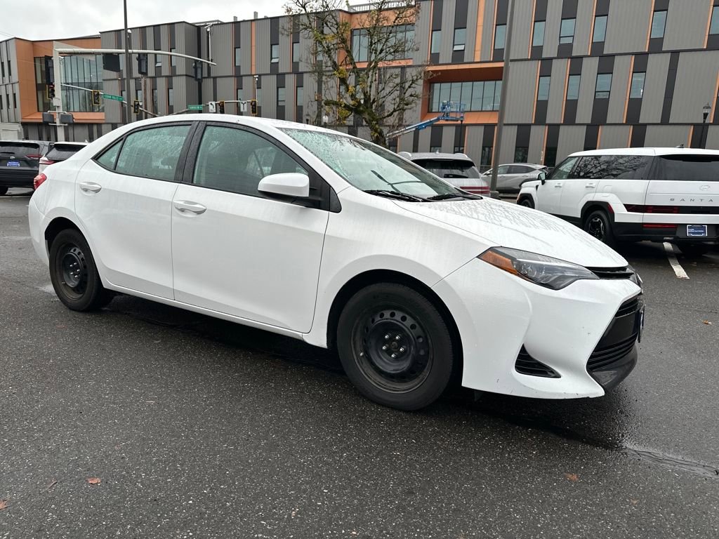 Used 2019 Toyota Corolla LE image 8