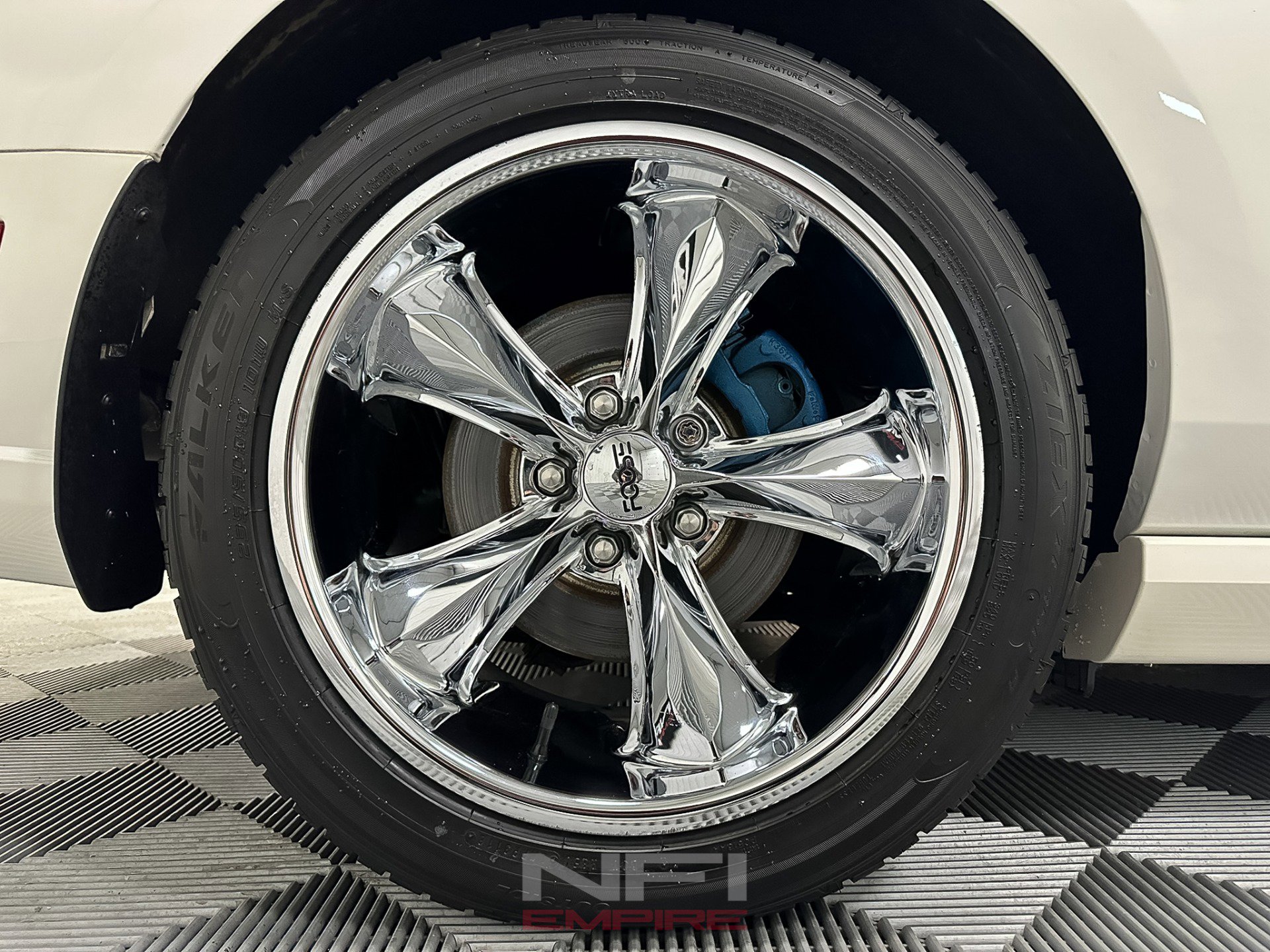 Used 2013 Ford Mustang GT Premium w/ Security Pkg image 23