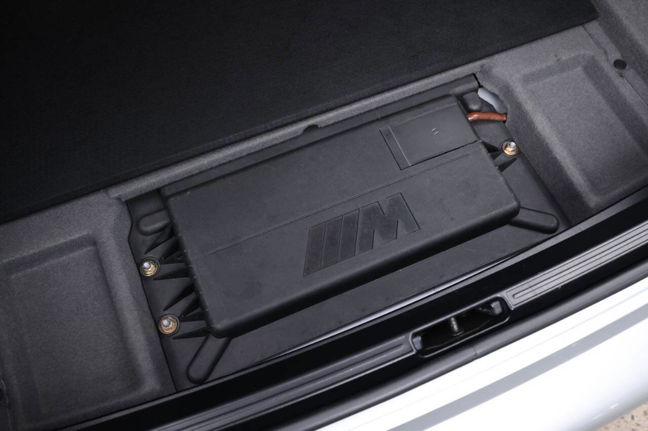 Used 2002 BMW M5 image 64