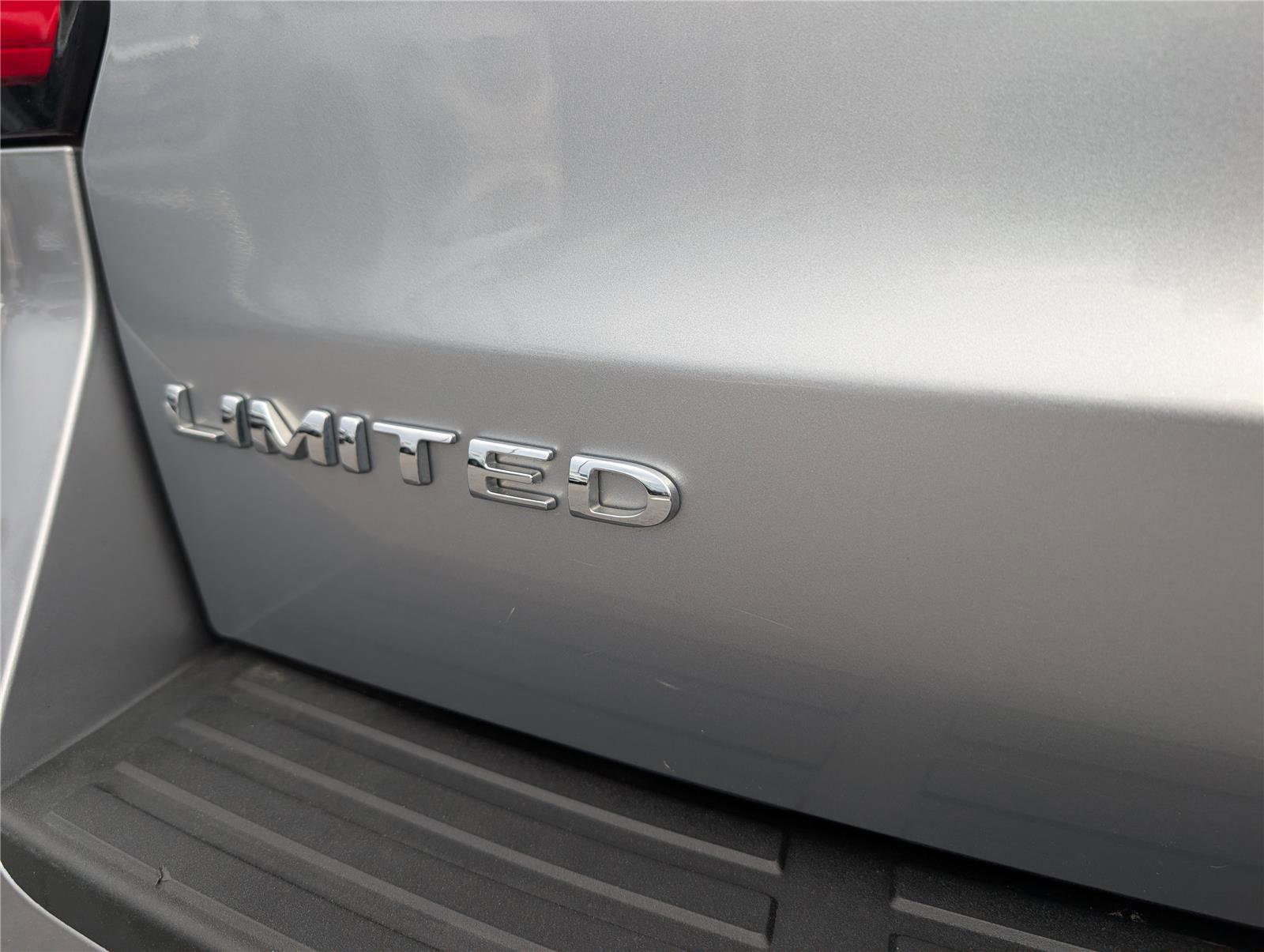 Used 2024 Ford Expedition Limited image 10