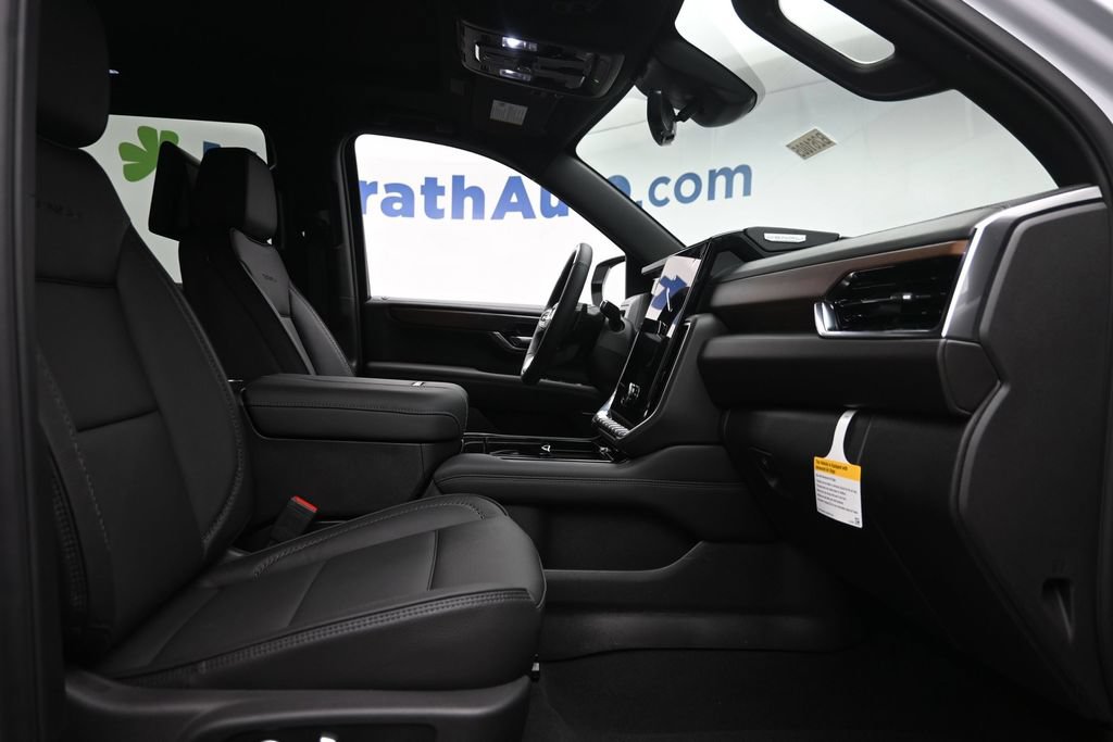 New 2026 GMC Yukon Denali w/ Denali Reserve Package AWD/4WD image 9