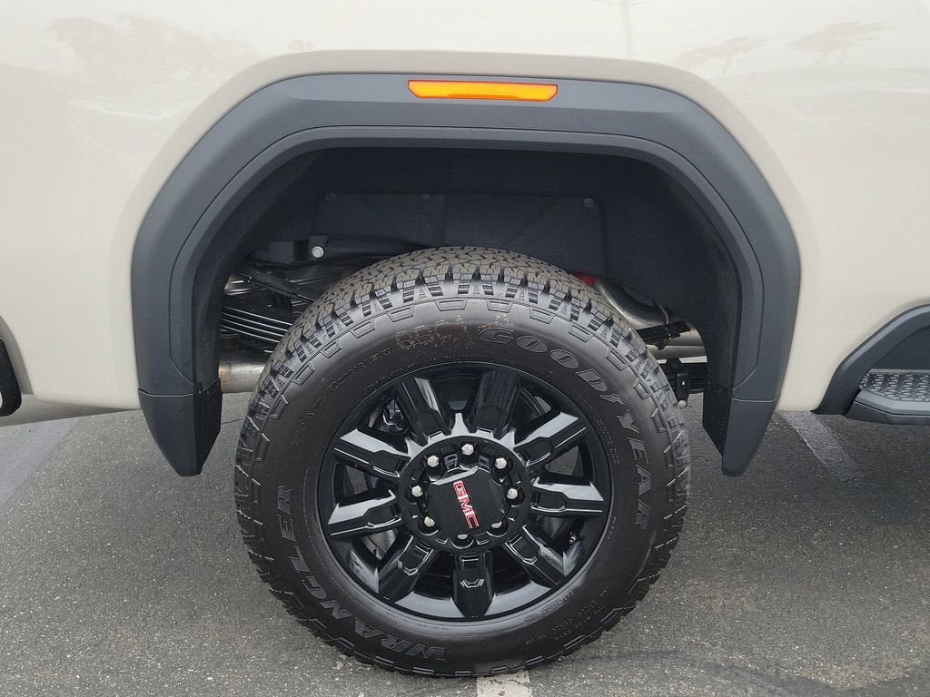 New 2026 GMC Sierra 2500 AT4 w/ AT4 Premium Plus Package AWD/4WD image 5