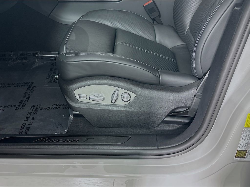 New 2026 Porsche Macan Turbo AWD/4WD image 22