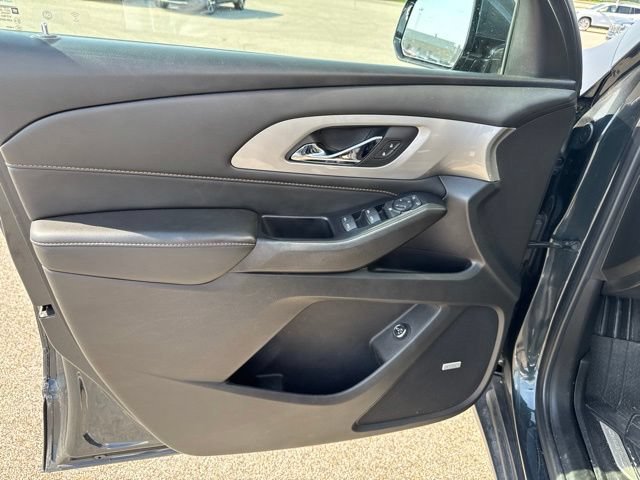 Used 2020 Chevrolet Traverse LT w/ LT Premium Package AWD/4WD image 20