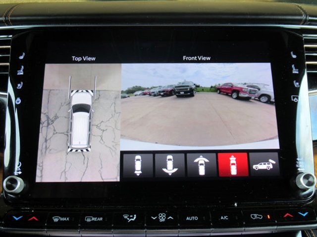 Used 2024 Jeep Grand Wagoneer L Series III AWD/4WD image 28