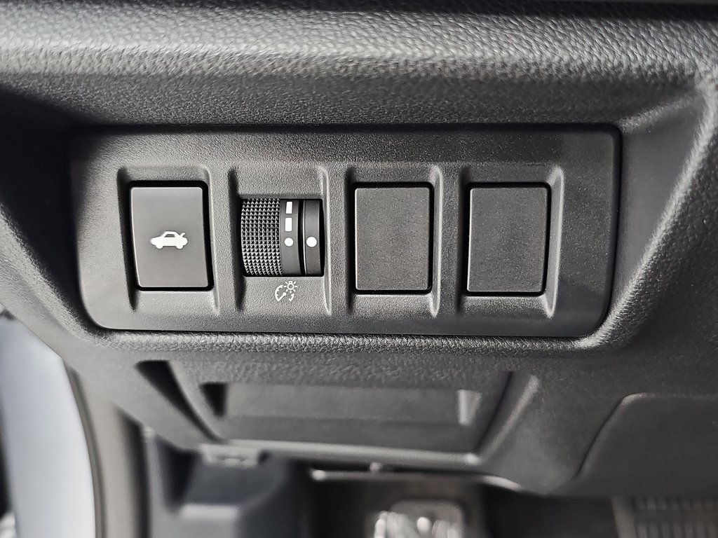 Used 2023 Subaru Legacy Limited image 30