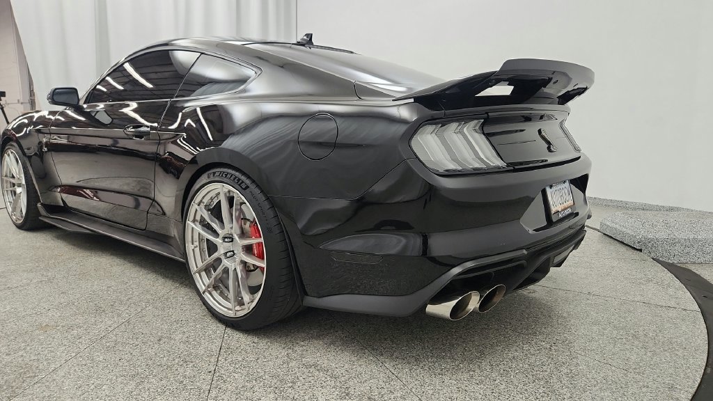 Used 2020 Ford Mustang Shelby GT500 w/ Technology Package RWD image 18
