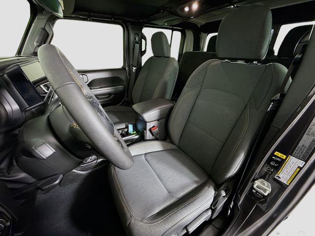 Used 2024 Jeep Gladiator Willys image 19