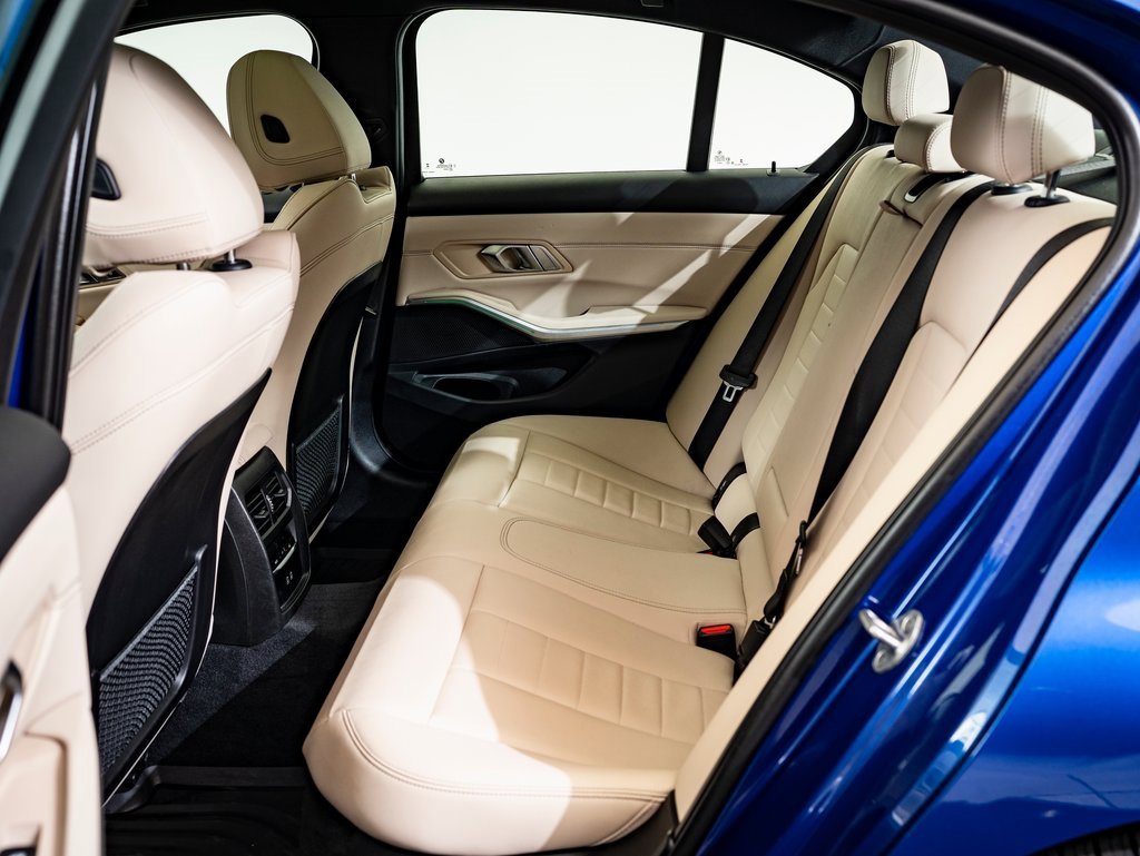 Used 2023 BMW 330i xDrive Sedan w/ M Sport Package image 32