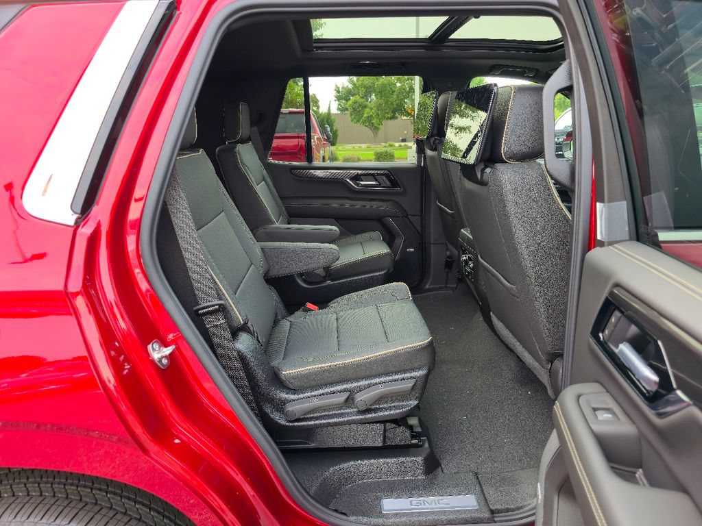 New 2026 GMC Yukon Elevation w/ Elevation Premium Package AWD/4WD image 29