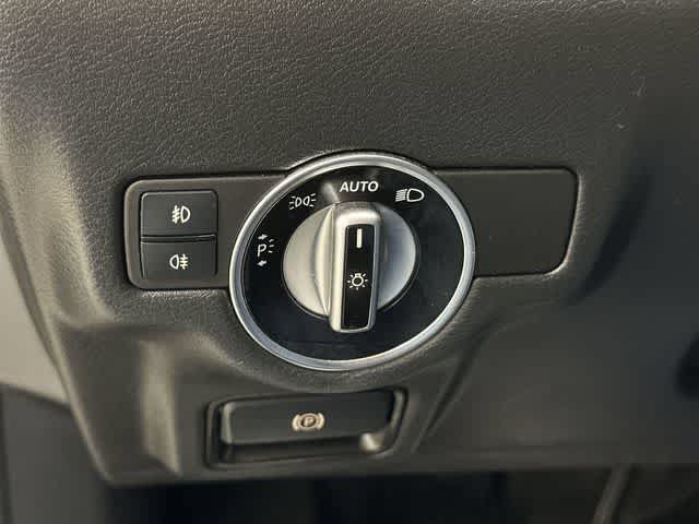 Used 2018 INFINITI QX30 Premium w/ Technology Package FWD image 19