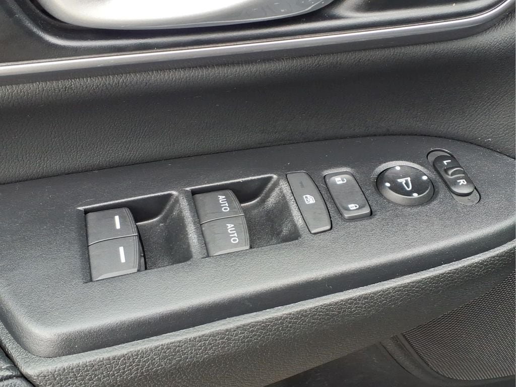 Used 2022 Honda CR-V Touring image 20