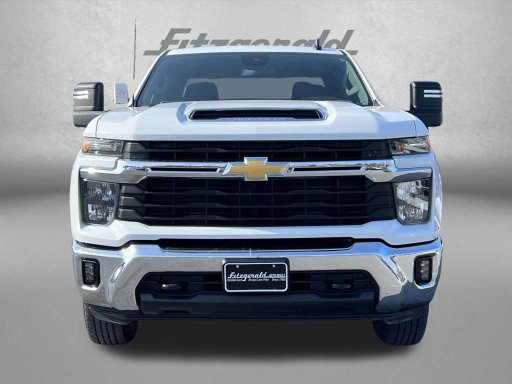Used 2025 Chevrolet Silverado 2500 LT w/ Convenience Package AWD/4WD image 5