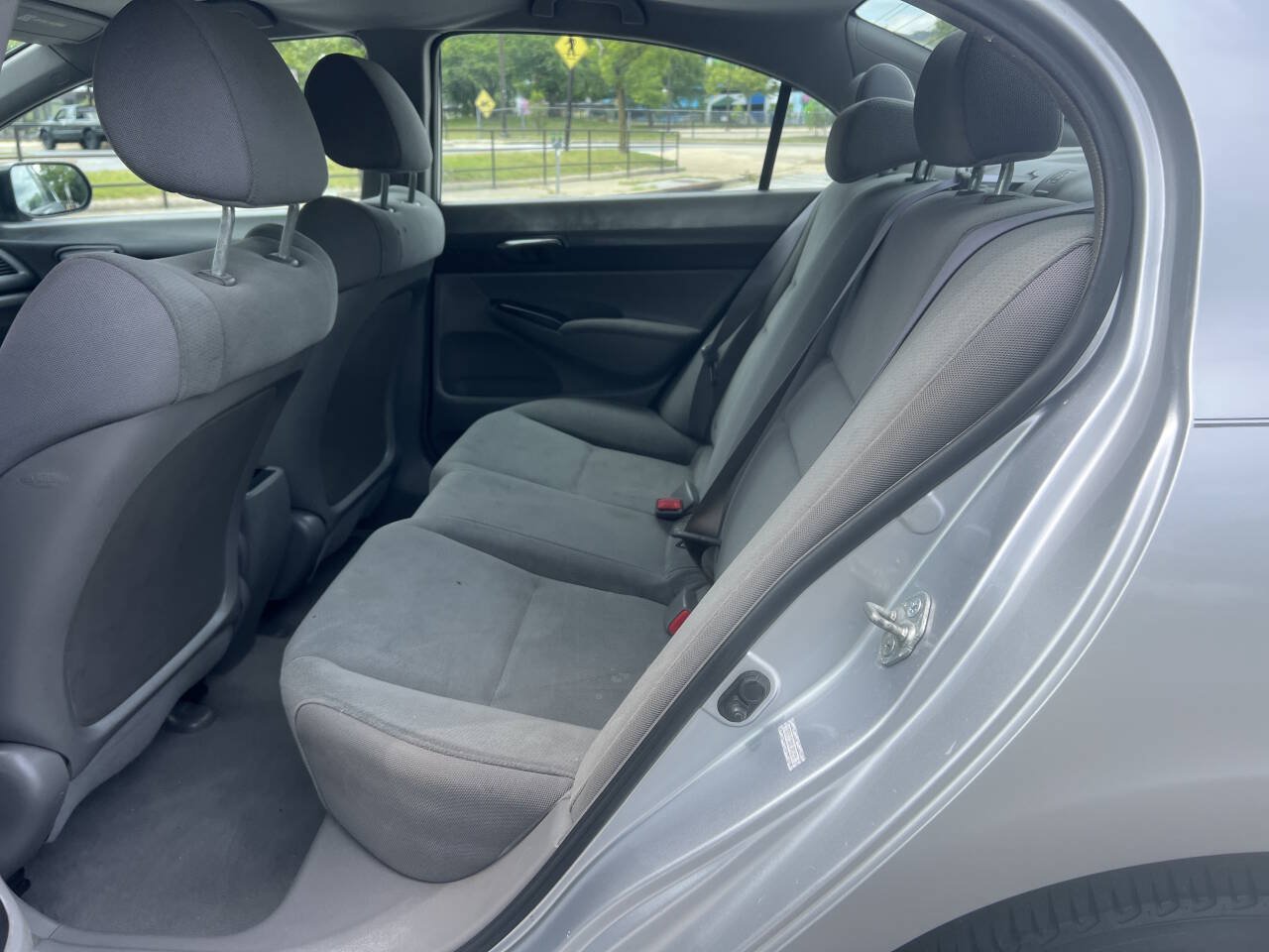 Used 2010 Honda Civic DX-VP image 9