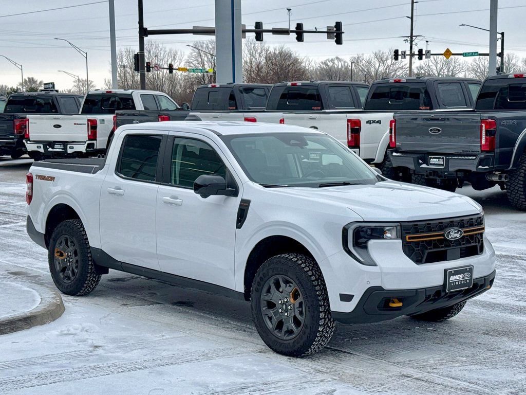 Used 2025 Ford Maverick Tremor image 6