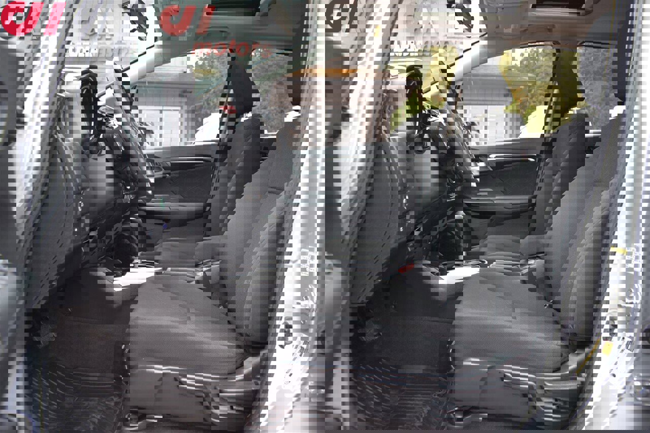 Used 2016 Honda Fit EX image 10