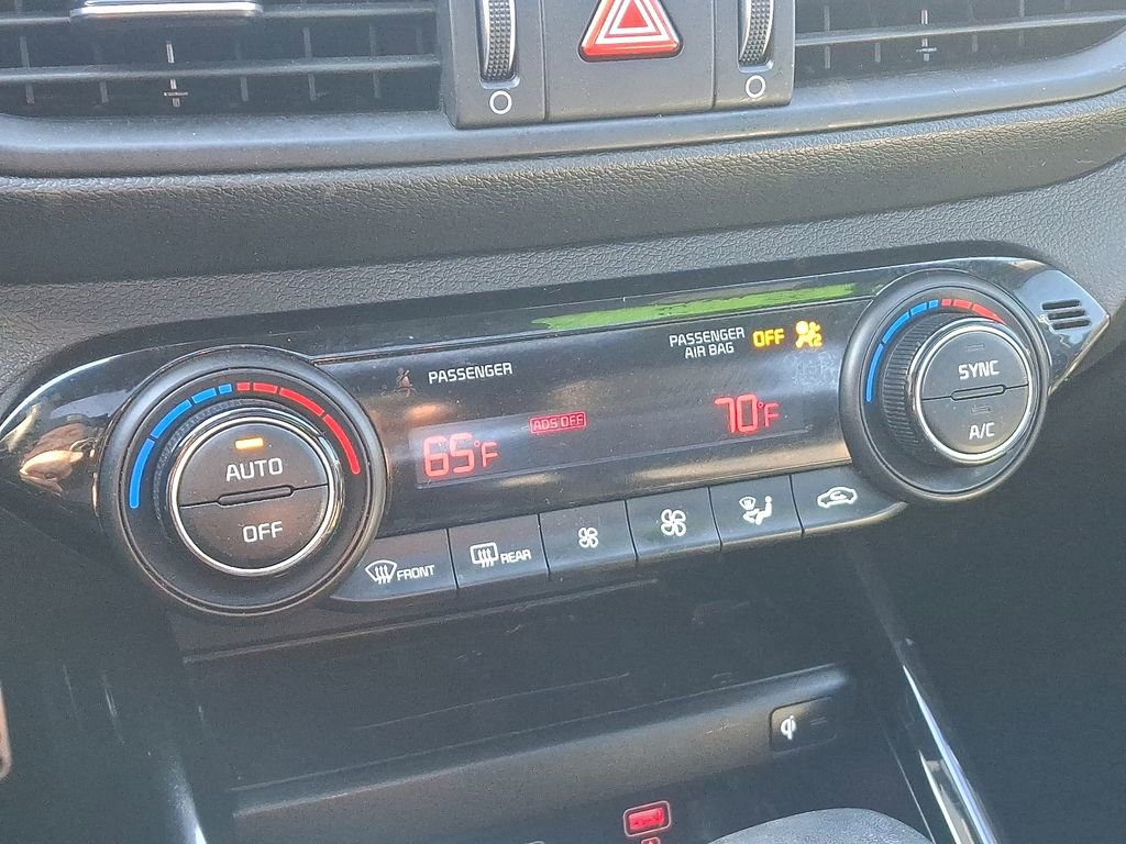 Used 2024 Kia Forte GT-Line w/ GT-Line Premium Package image 16