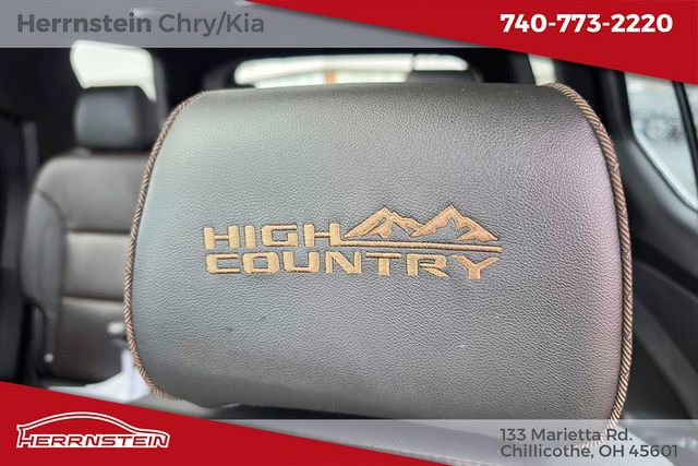 Used 2024 Chevrolet Traverse High Country image 28