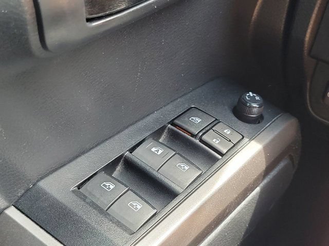 Used 2022 Toyota Tacoma SR5 w/ Technology Package RWD image 29