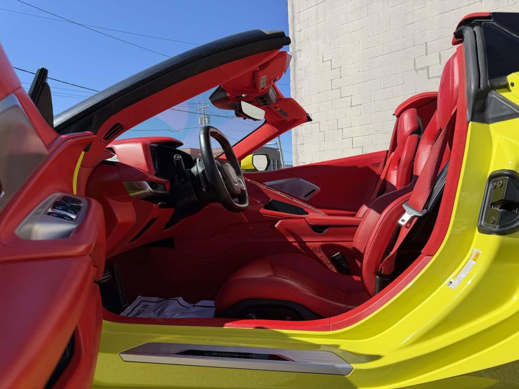 Used 2023 Chevrolet Corvette Stingray Premium Conv w/ 3LT image 18