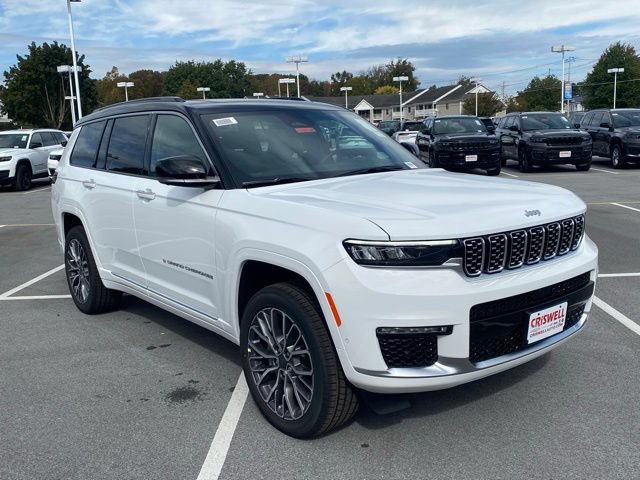 New 2025 Jeep Grand Cherokee L Summit AWD/4WD image 2