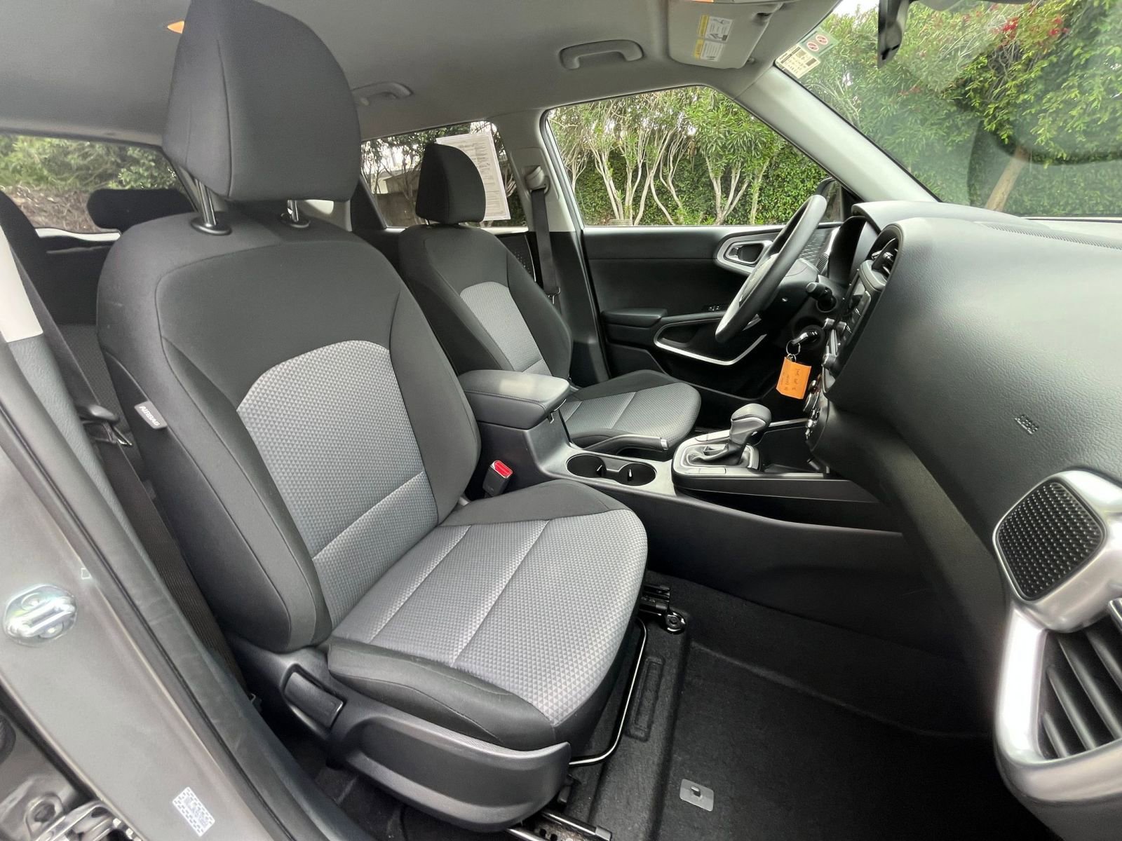 Used 2025 Kia Soul LX w/ LX Technology Package image 34