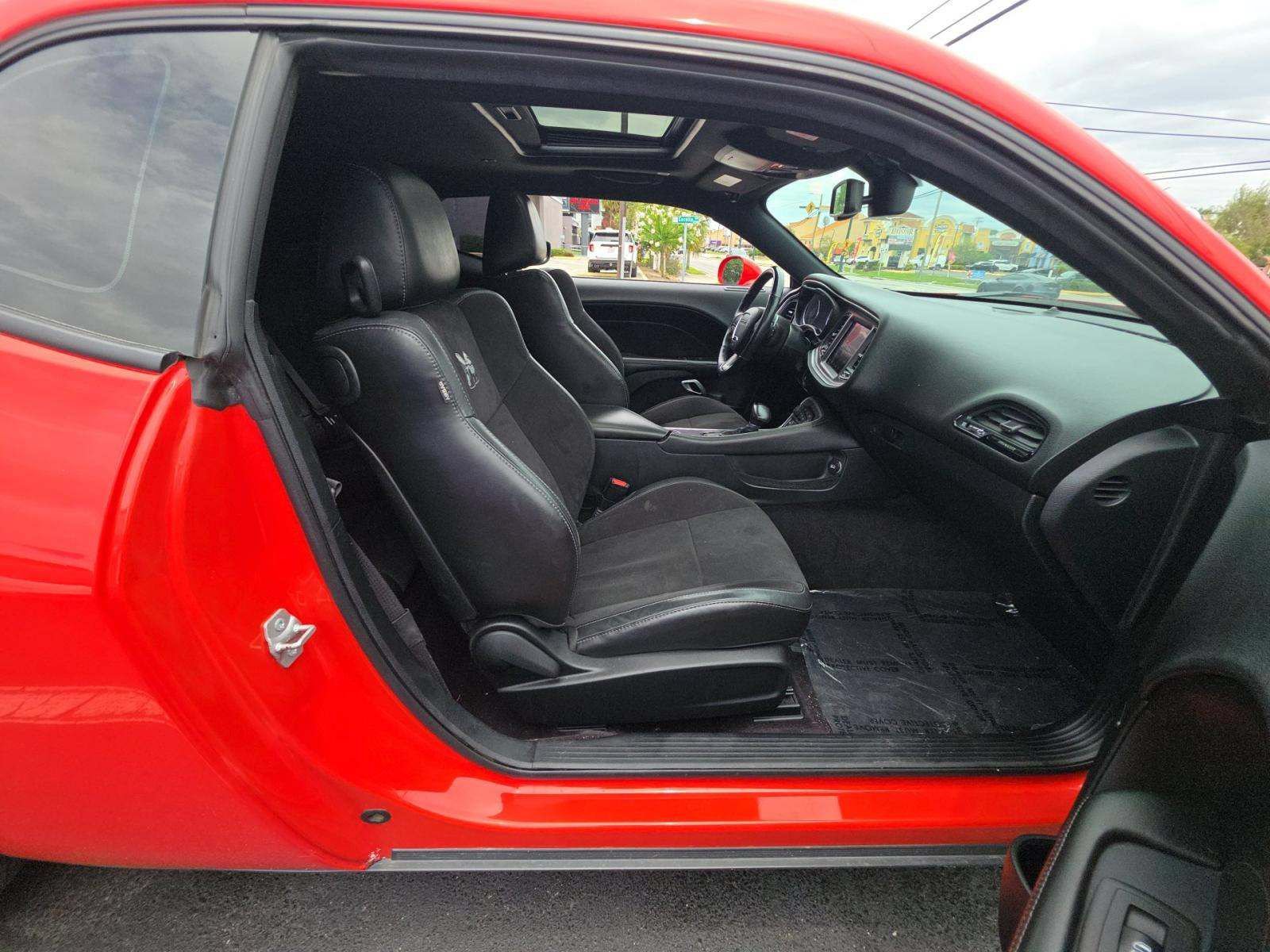 Used 2018 Dodge Challenger R/T Scat Pack RWD image 7