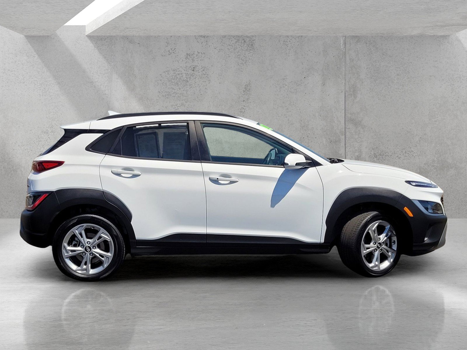 Used 2023 Hyundai Kona SEL w/ Cargo Package AWD/4WD image 3