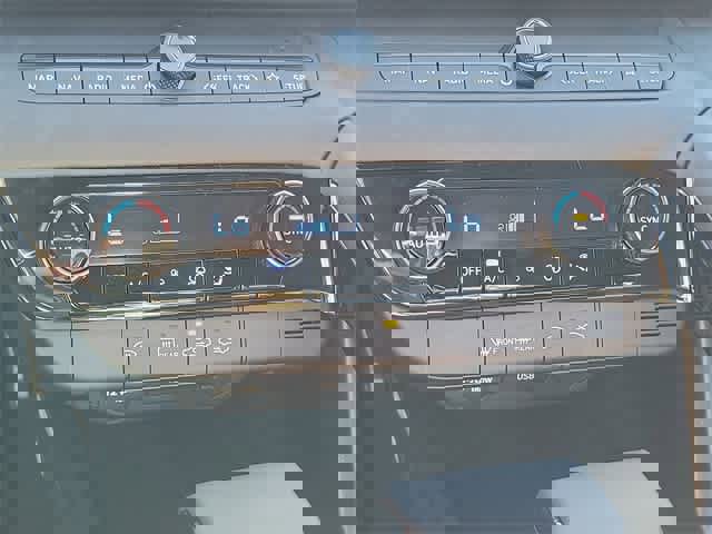 New 2026 Hyundai Elantra Sport image 12