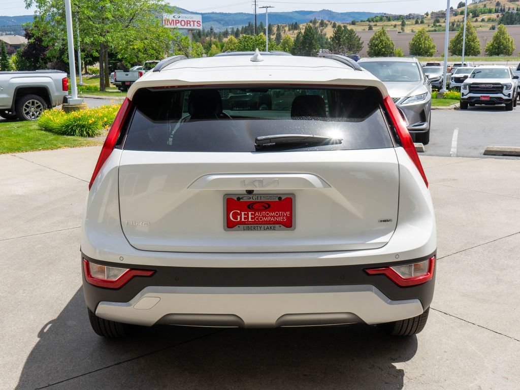 New 2026 Kia Niro EX FWD image 6