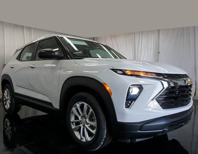 New 2026 Chevrolet TrailBlazer LS image 2