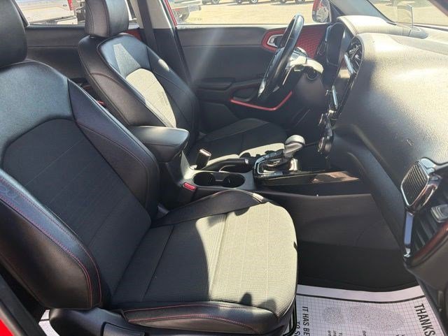 Used 2021 Kia Soul Turbo FWD image 19