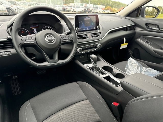 New 2025 Nissan Altima 2.5 S image 14