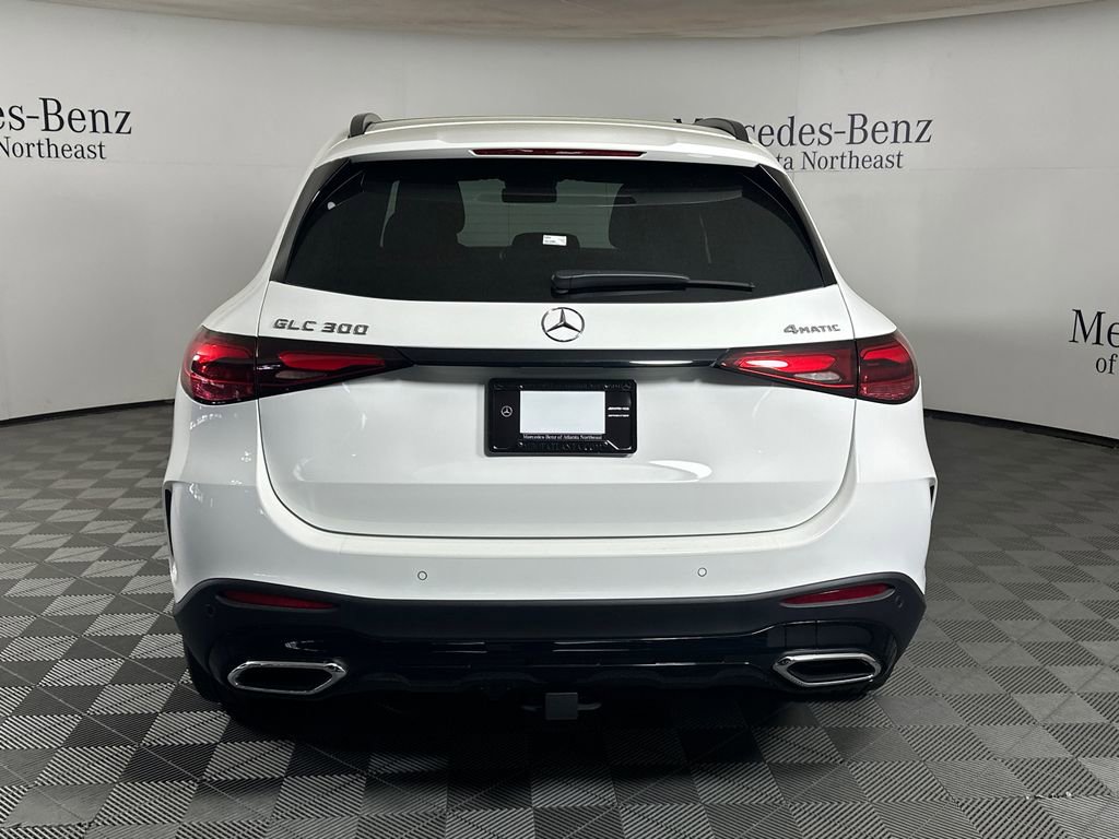 Used 2025 Mercedes-Benz GLC 300 4MATIC image 6