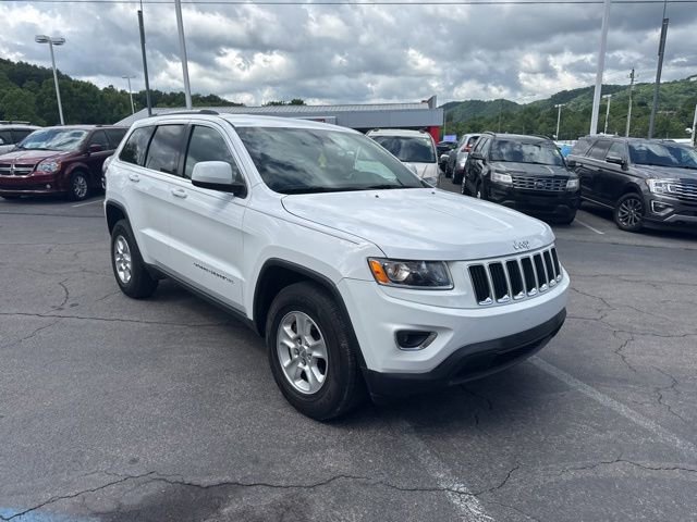 Used 2016 Jeep Grand Cherokee Laredo w/ Quick Order Package 23E AWD/4WD image 2