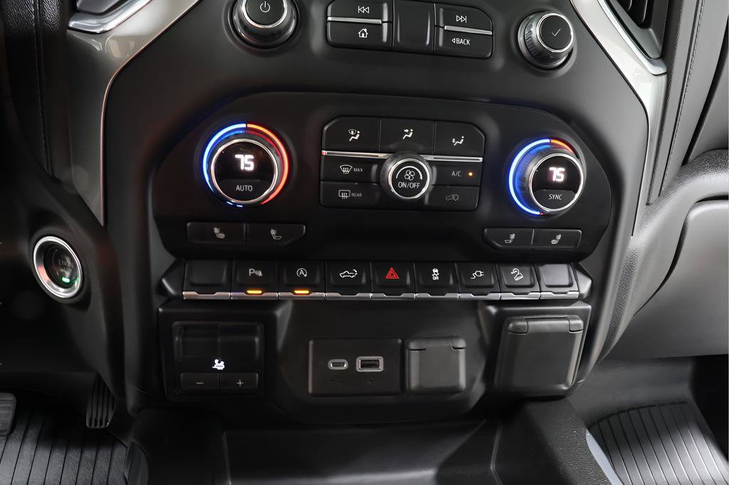 Used 2020 Chevrolet Silverado 1500 LT Trail Boss w/ Midnight Edition AWD/4WD image 10