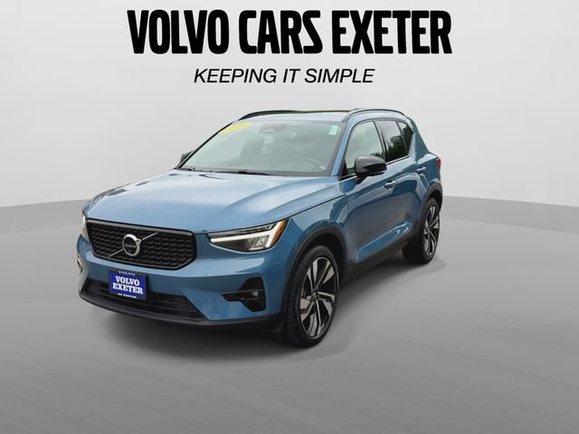 Certified 2024 Volvo XC40 B5 Plus w/ Protection Package Premier AWD/4WD image 4